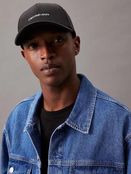 Kappe CALVIN KLEIN