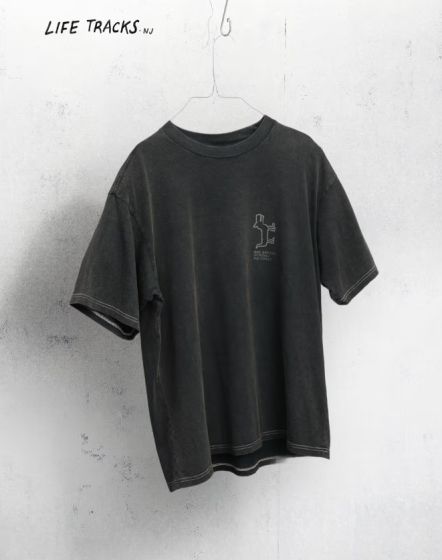 T-Shirt NUDIE JEANS Koffe Scratched Tracks Antracite