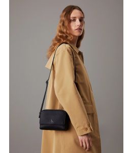 Crossbody Bag CALVIN KLEIN Black Shiny Gunmetal