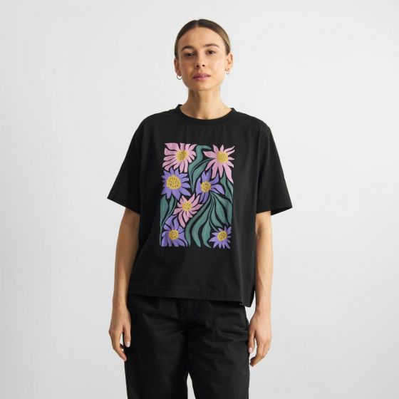 T-Shirt DEDICATED Vadstena Daisy Block Black